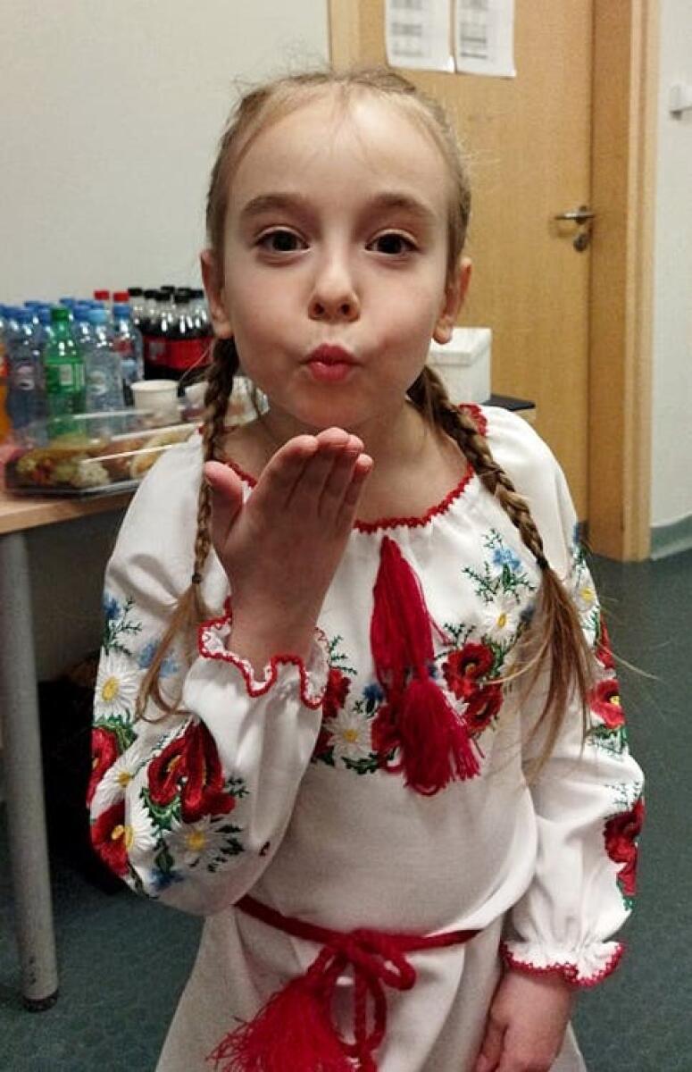 Ukrainian Girl Who Went Viral For Singing Let It Go Surprised By Frozen Cast Westmeath Examiner 