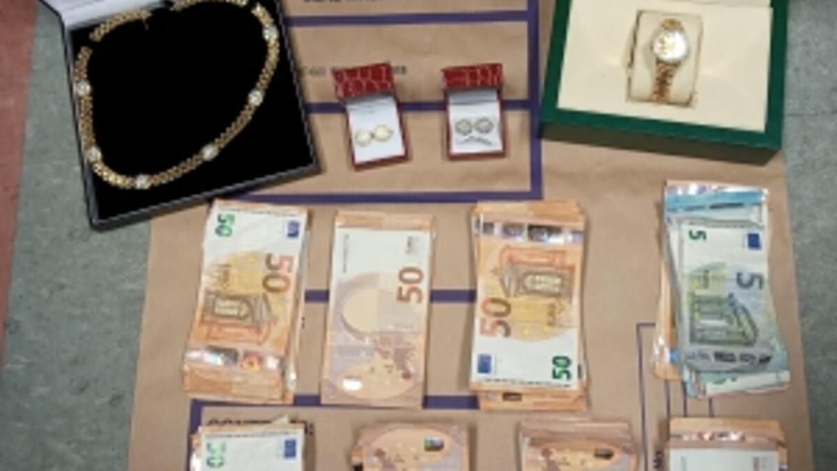 Cash and jewellery seized in Longford Garda raid | Anglo Celt