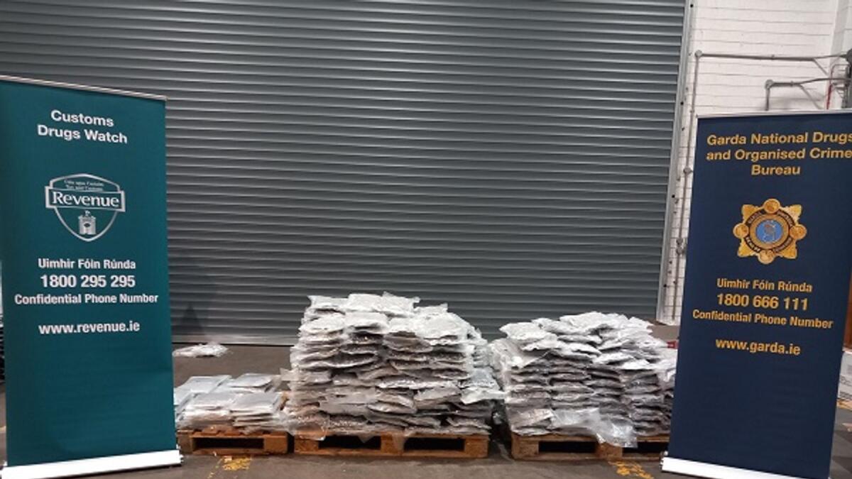 The Garda National Drugs and Organised Crime Bureau seized €200,000 cash and a substantial amount of controlled drugs following searches in Co. Laois, yesterday, Wednesday 24th April 2024.