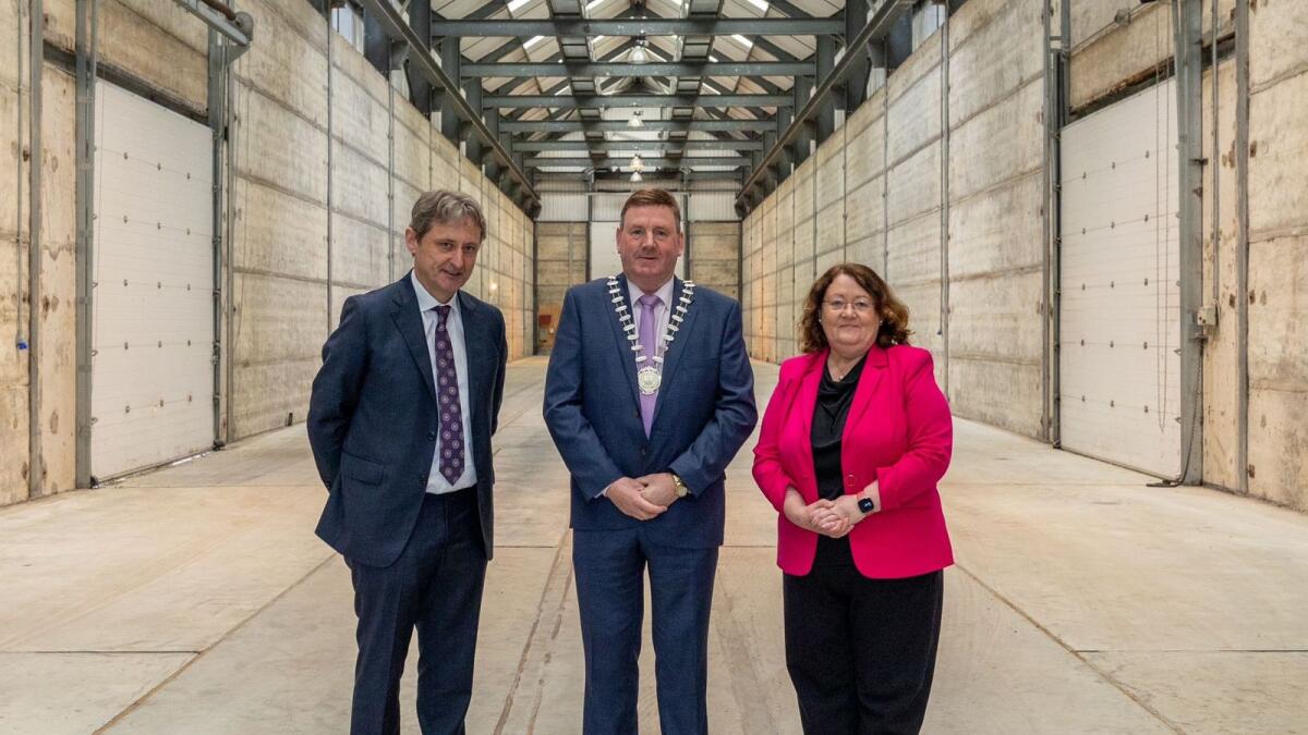 ESB announced today (Friday) that it had formally transferred the Dalton Centre, in Shannonbridge, to Offaly County Council for local enterprise or community use.