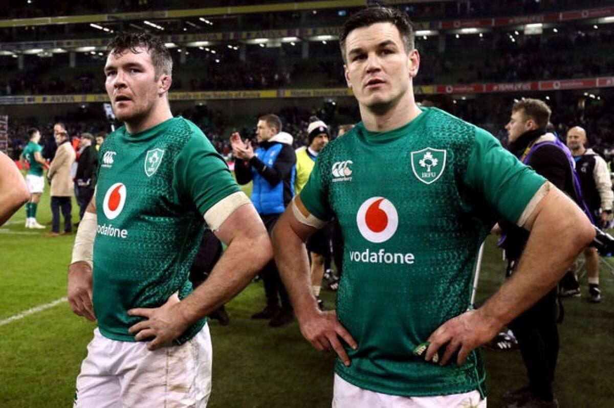 Peter O’Mahony, left, paid tribute to long-term international team-mate Johnny Sexton