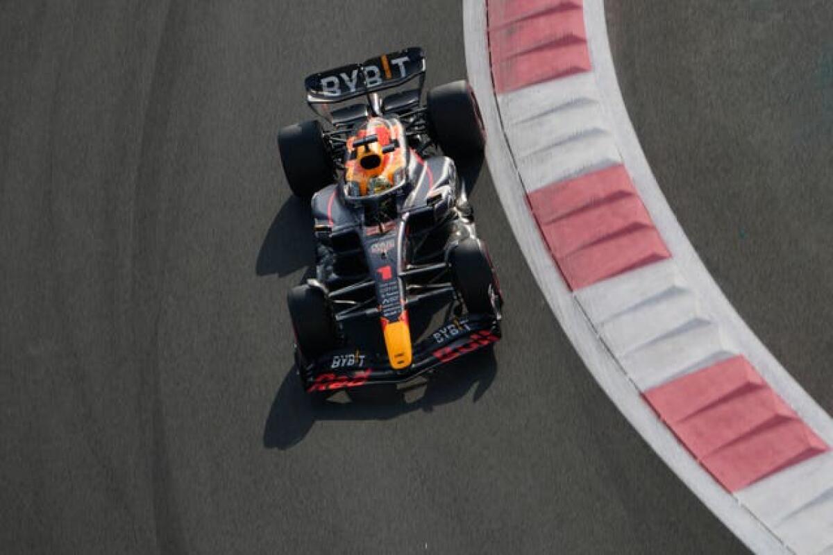 Max Verstappen drives in Abu Dhabi 