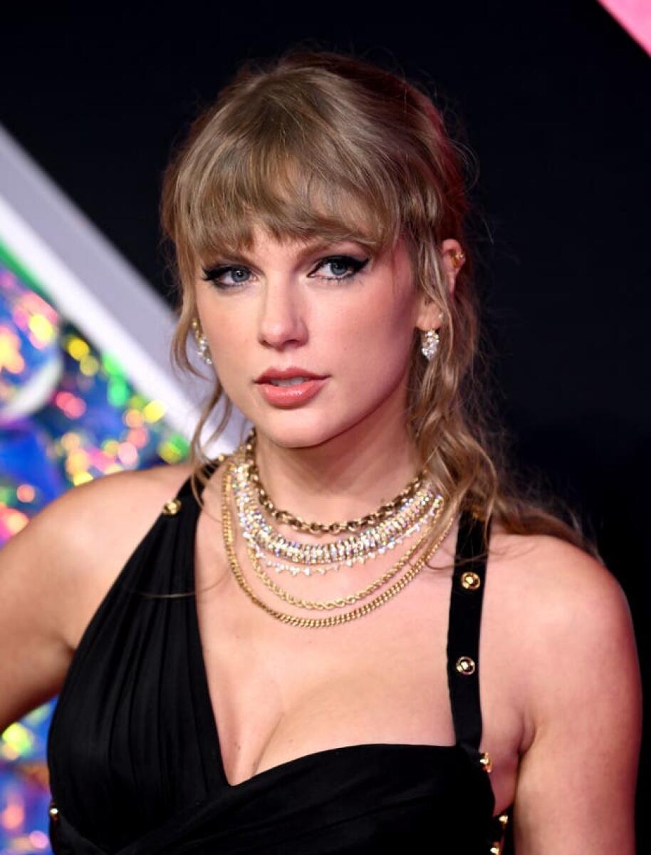 Taylor Swift attending the MTV Video Music Awards 2023